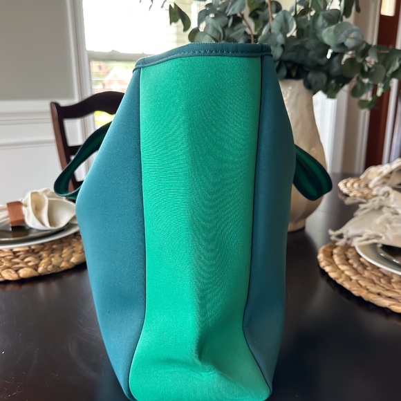 Summersalt Beach Tote - Teal & Green - Water-resistant, Neoprene - NEVER USED - Picture 4 of 8